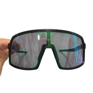 Oakley Sutro S Sunglasses Matte Black Prizm Jade Lens OO9462-0628 Sport Shield